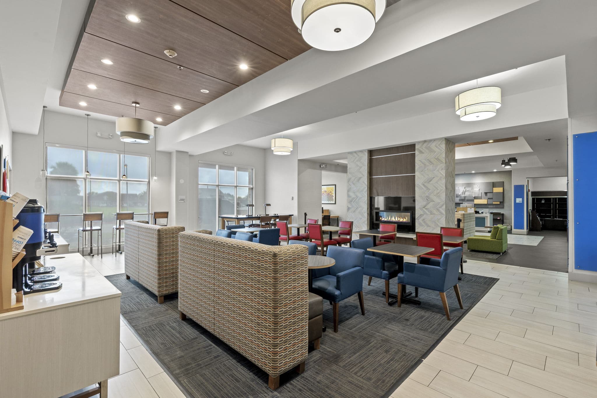 Holiday Inn Express Bathroom